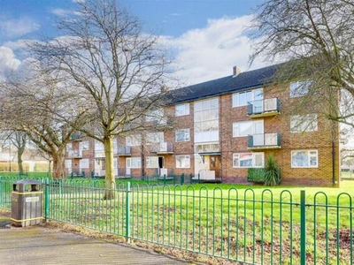 2 Bedroom Flat For Sale In Clifton, Nottinghamshire