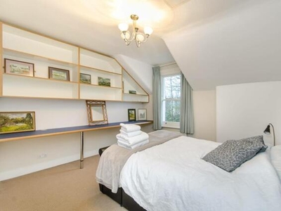 2 Bedroom Maisonette For Rent In Ealing Common, London