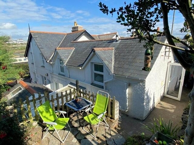 2 Bedroom Semi-detached House For Sale In Bude, Cornwall