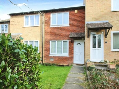 2 Bedroom Terraced House For Rent In Chatham, Kent