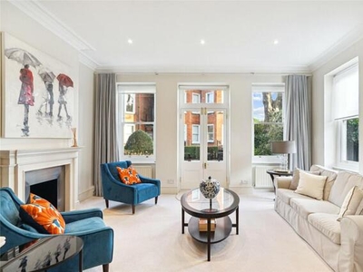 3 Bedroom Apartment For Rent In Chelsea, London