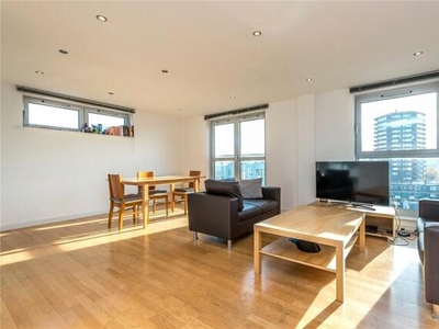3 Bedroom Apartment For Rent In Islington, London