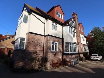 3 Bedroom Apartment For Sale In Hale, Cheshire