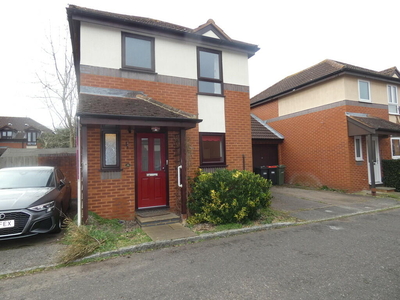 3 bedroom detached house for rent in Loughton, Milton Keynes, MK5