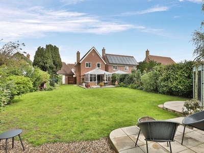 3 Bedroom Detached House For Sale In Hingham