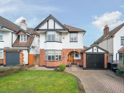 3 Bedroom Detached House For Sale In Petts Wood