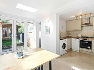 3 Bedroom End Of Terrace House For Sale In Cobham, Surrey