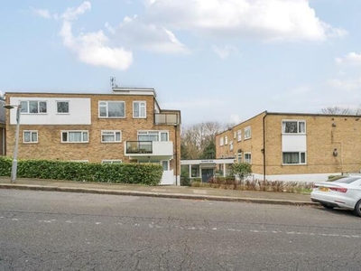3 Bedroom Flat For Sale In Mill Hill