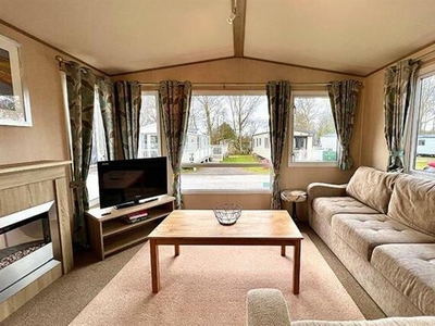 3 Bedroom Lodge For Sale In Sleaford Road, Tattershall