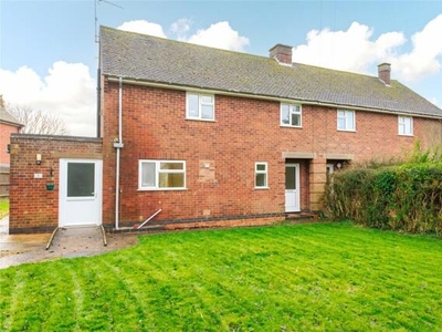 3 Bedroom Semi-detached House For Rent In Towcester, Northamptonshire