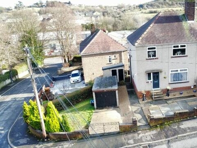 3 Bedroom Semi-detached House For Sale In Brighouse, West Yorkshire