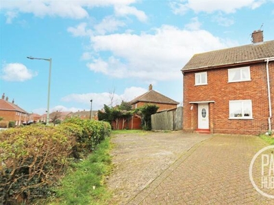 3 Bedroom Semi-detached House For Sale In Lowestoft