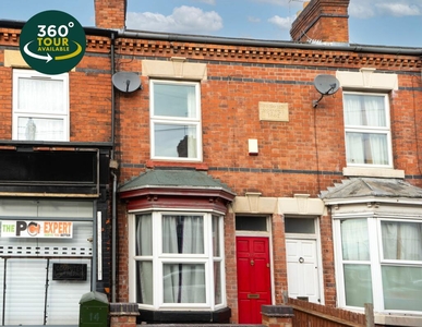 3 bedroom terraced house for rent in Clarendon Park Road, Clarendon Park, Leicester, LE2