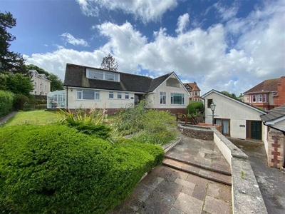 4 Bedroom Detached House For Sale In Roundham