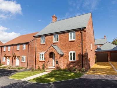 4 Bedroom Detached House For Sale In Sheridan Rise