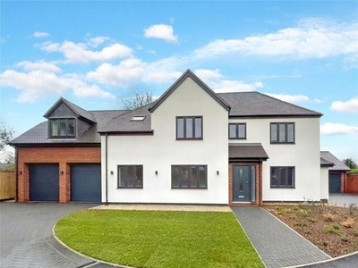 4 Bedroom Detached House For Sale In Worcester, Worcestershire