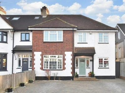4 Bedroom End Of Terrace House For Sale In Gravesend