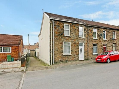 4 Bedroom End Of Terrace House For Sale In Pontypridd