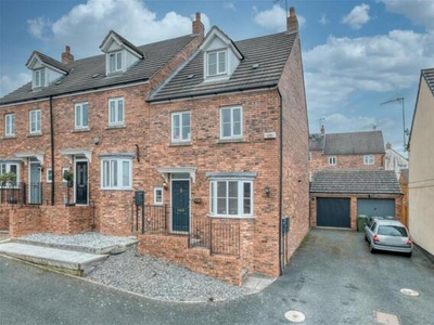 4 Bedroom End Of Terrace House For Sale In The Oakalls, Bromsgrove