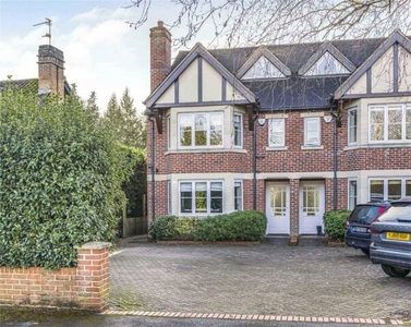 4 Bedroom Semi-detached House For Sale In North Oxford