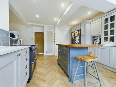 4 Bedroom Semi-detached House For Sale In Timperley, Altrincham