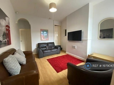 4 bedroom terraced house for rent in Guildford Street, Stoke-On-Trent, ST4
