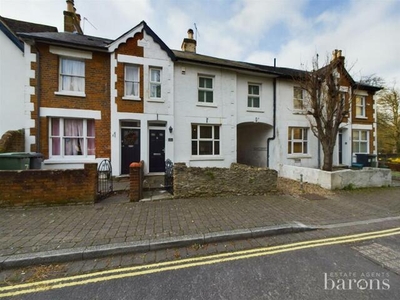 4 Bedroom Terraced House For Sale In Town Centre