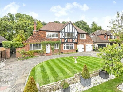 5 Bedroom Detached House For Sale In Farnborough Park
