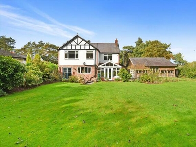 5 Bedroom Detached House For Sale In Thelwall