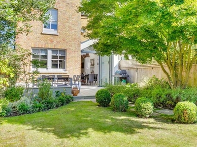 6 Bedroom Semi-detached House For Sale In Wandsworth, London