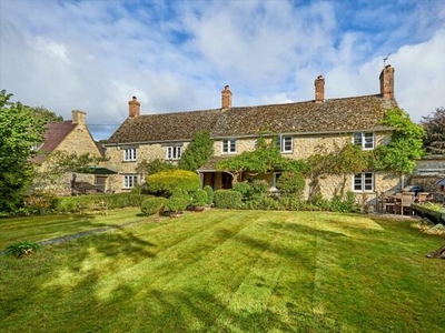 7 Bedroom Detached House For Sale In Oxfordshire