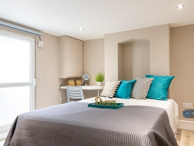 7 bedroom semi-detached house for rent in St. Pauls Road, Cheltenham, GL50