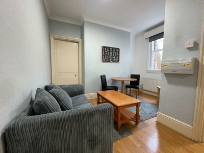 1 bedroom apartment for rent in 8-10 St Helens Parade, Southsea, PO4