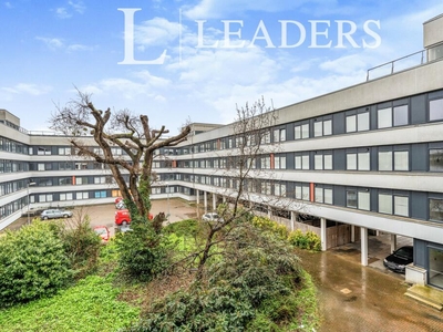 1 bedroom apartment for rent in Compass Point, Southampton SO16