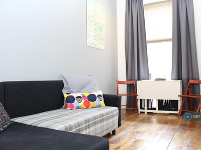 1 bedroom flat for rent in East Fountainbridge, Edinburgh, EH3