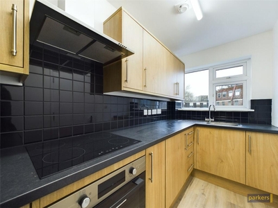 2 bedroom apartment for rent in St. Martins Precinct, Church Street, Caversham, Reading, RG4