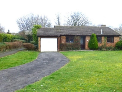 2 bedroom detached bungalow for sale in Constable Close, RG21