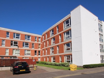 2 bedroom flat for rent in Hanson Park, Dennistoun, Glasgow, G31