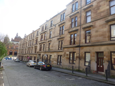 2 bedroom flat for rent in Regent Moray Street,Glasgow,G3