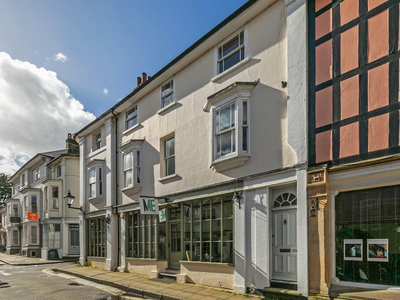 2 bedroom flat for rent in St. Thomas Street, Winchester, SO23