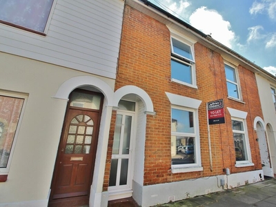 2 bedroom terraced house for rent in Cuthbert Road, Portsmouth, PO1