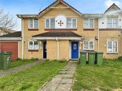 2 bedroom terraced house for rent in Grasshaven Way, London, SE28