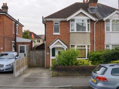3 bedroom semi-detached house for rent in Mill Road,Southampton, SO15