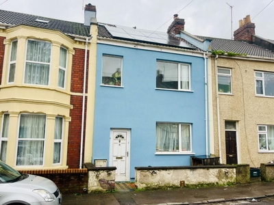 3 bedroom terraced house for sale in Brentry Avenue, Bristol, BS5