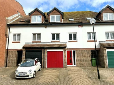 3 bedroom town house for rent in Old Portsmouth, Hampshire, PO1
