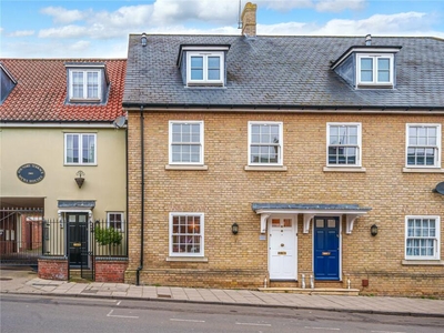 3 bedroom town house for sale in Foundry Terrace, St Johns Street, Bury St Edmunds, Suffolk, IP33