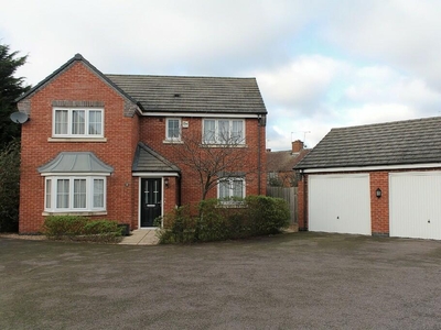4 bedroom detached house for sale in Heatherley Grove, Wigston, Leicester, LE18