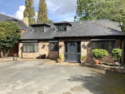 4 bedroom detached house for sale in Hesketh Avenue, Didsbury, M20