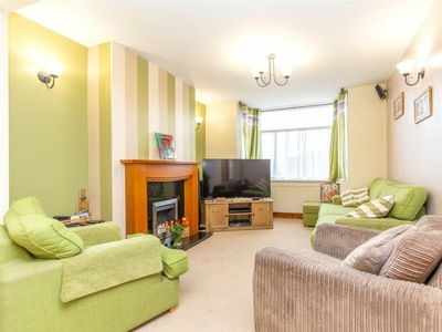 4 bedroom end of terrace house for sale in Rose Green Road, Bristol, BS5