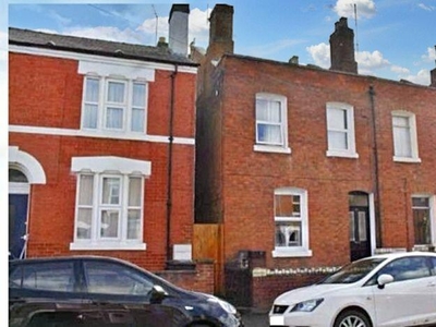 4 bedroom terraced house for rent in Oxford Road, Gloucester, GL1